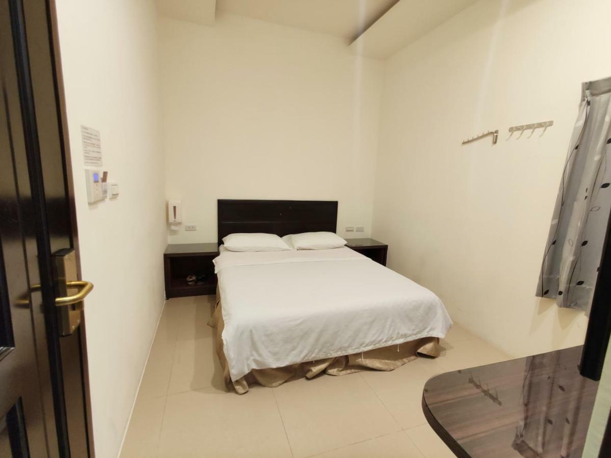 Feng Homestay Zhongpu Екстериор снимка