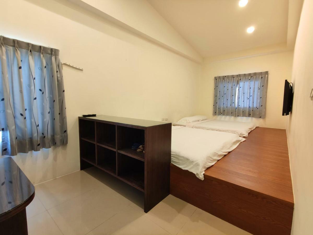 Feng Homestay Zhongpu Екстериор снимка